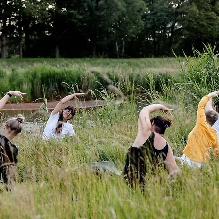 Gutshof Zum Adlernest Arnsnesta