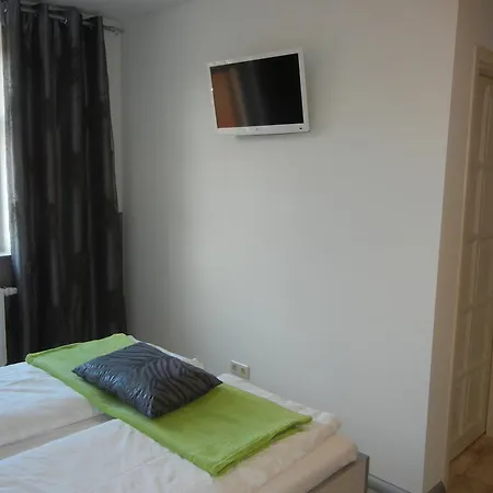 Gutshof Zum Adlernest Arnsnesta