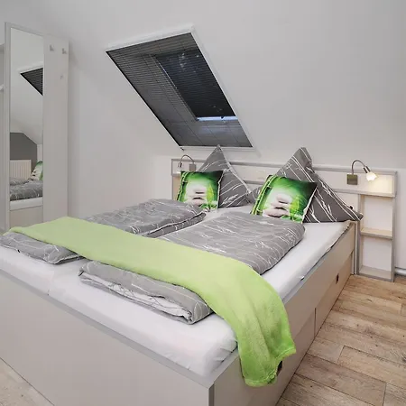 Gutshof Zum Adlernest 3* Arnsnesta